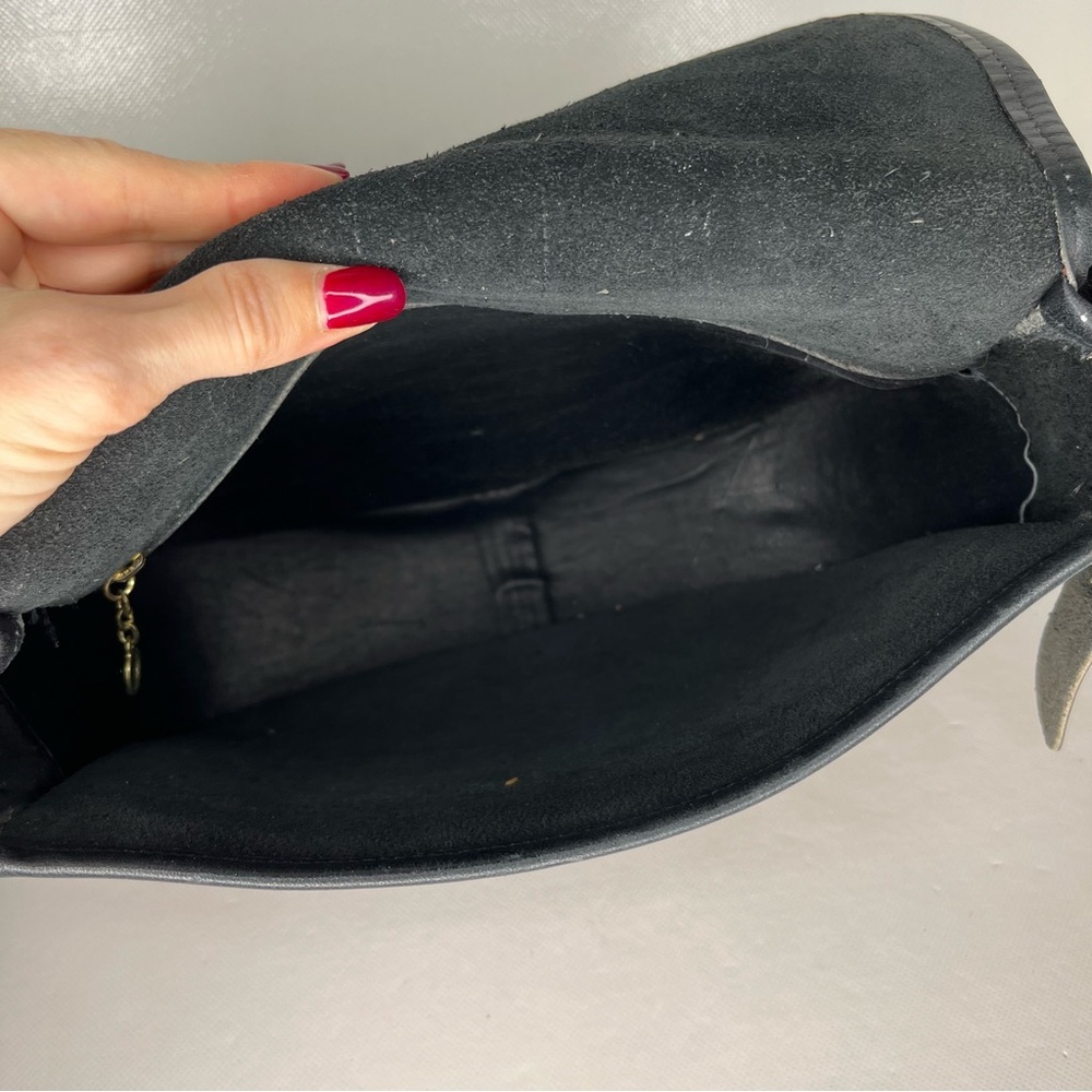 Vintage Coach Chelsea Saddle Bag Black Leather Crossbody - Picture 9 of 16